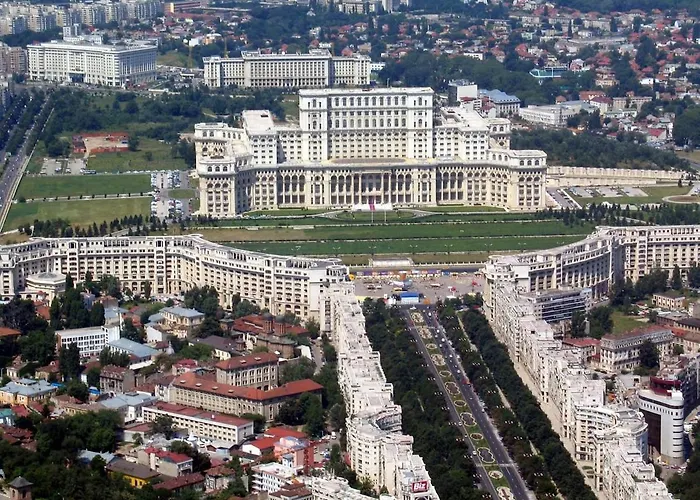 Spacious Near Parliament Square And Old Town - 75 M For 4 Guests * Bucharest