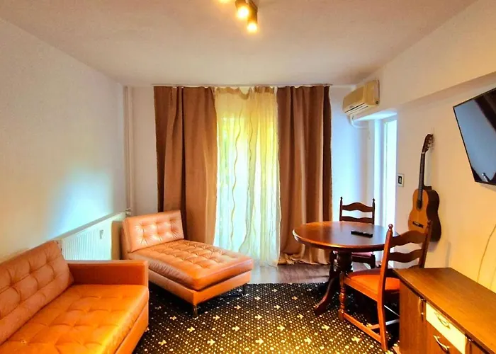 Appartement Spacious Near Parliament Square And Old Town - 75 M For 4 Guests *