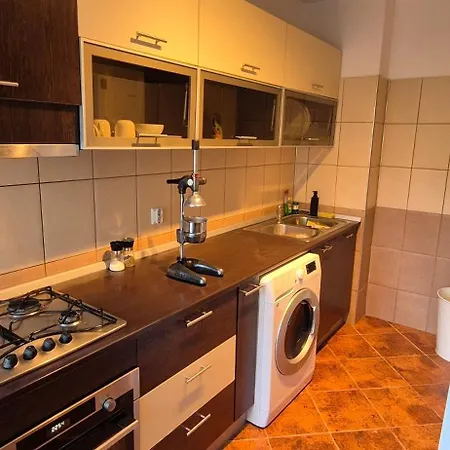 公寓 Spacious Near Parliament Square And Old Town - 75 M For 4 Guests
