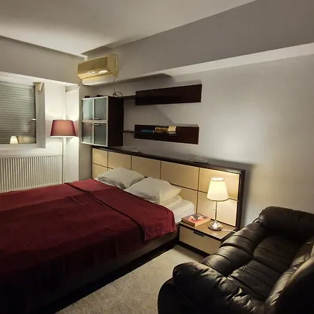 公寓 Spacious Near Parliament Square And Old Town - 75 M For 4 Guests 布加勒斯特